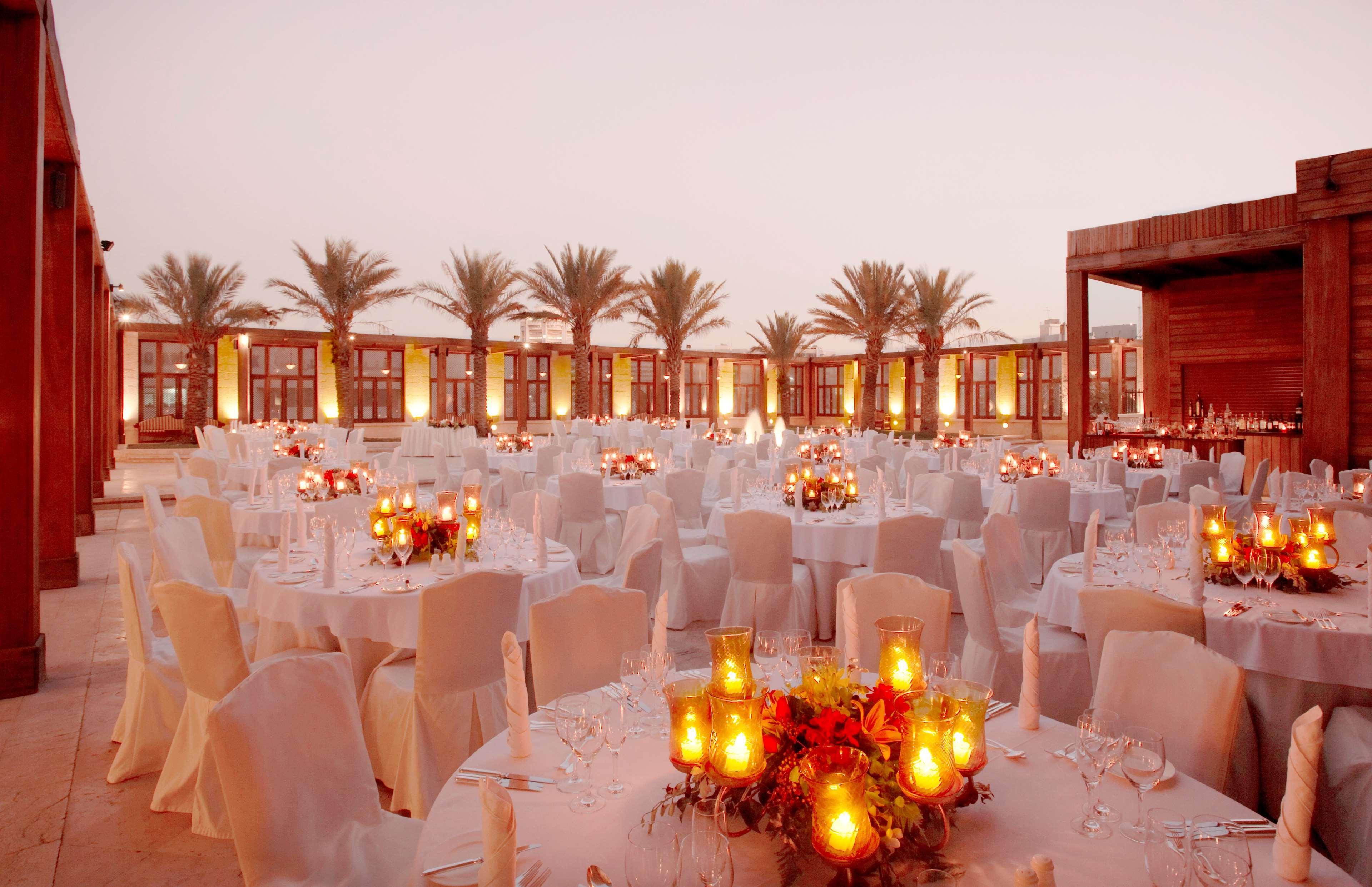 Grand Hyatt Amman Hotel Kültér fotó The Royal Mirage Hotel